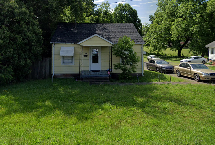 705 S Main St, Mount Holly, NC à vendre Photo principale- Image 1 de 1