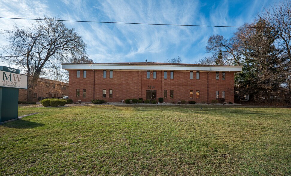 6629 W Central Ave, Toledo, OH à vendre - Photo du bâtiment - Image 3 de 12