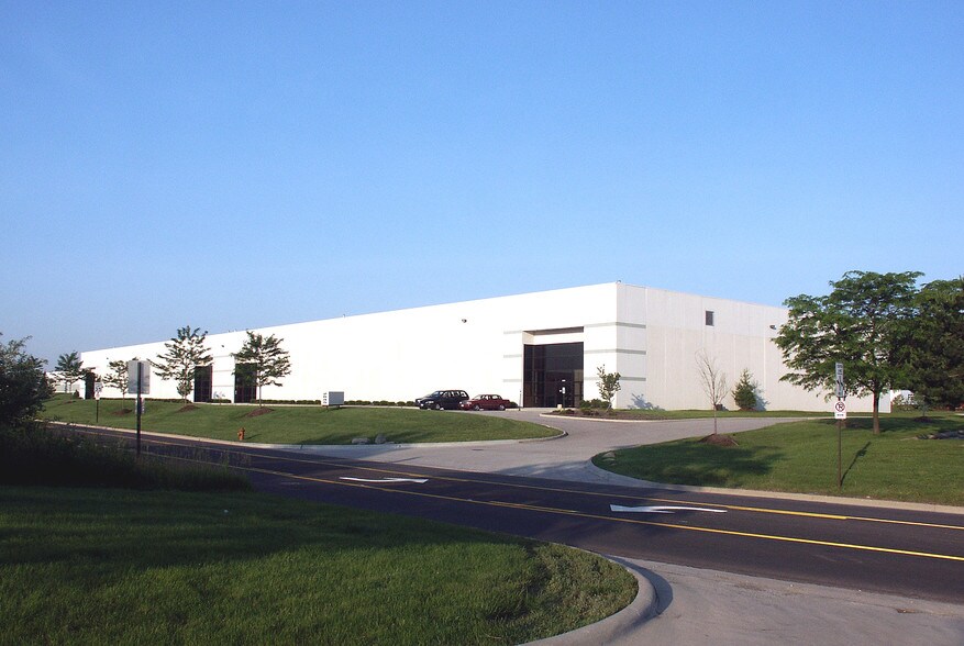 2625-2645 International St, Columbus, OH à louer - Photo du bâtiment - Image 2 de 3