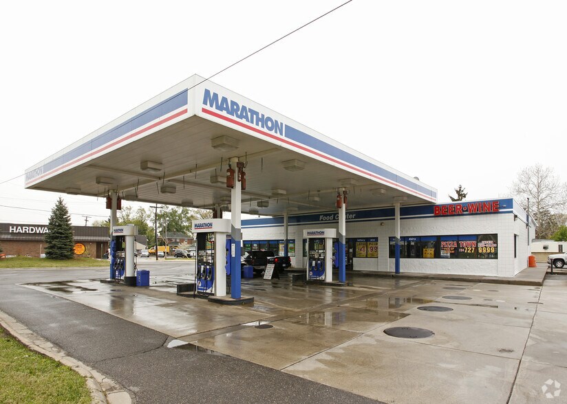 2646 S Wayne Rd, Westland, MI à louer - Photo du bâtiment - Image 2 de 3