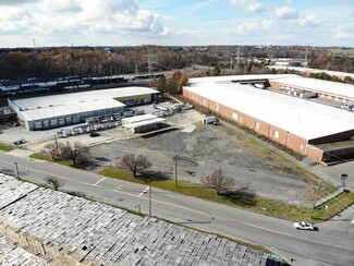 Plus de détails pour 855 N Hoskins Rd, Charlotte, NC - Industriel à louer