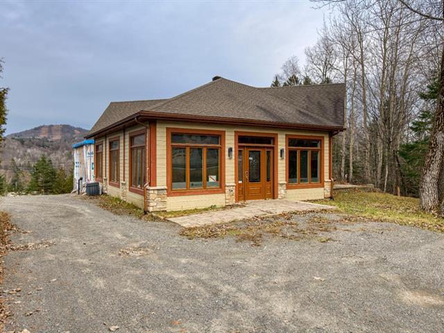 114 Ch de la Gare, Piedmont, QC for sale Primary Photo- Image 1 of 1