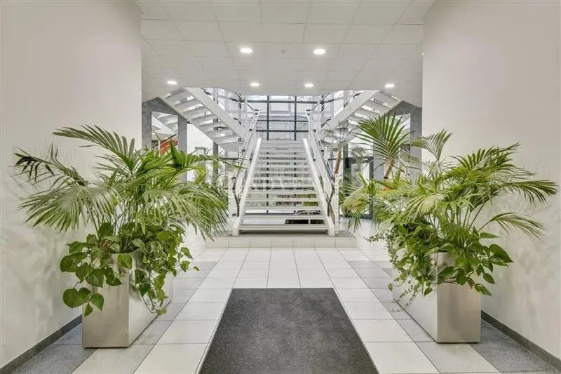 Office in Guyancourt for lease Lobby- Image 1 of 6