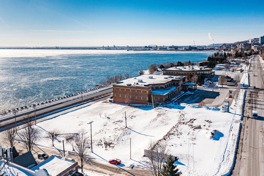 1530 London Rd, Duluth, MN à vendre - Photo du bâtiment - Image 3 de 10