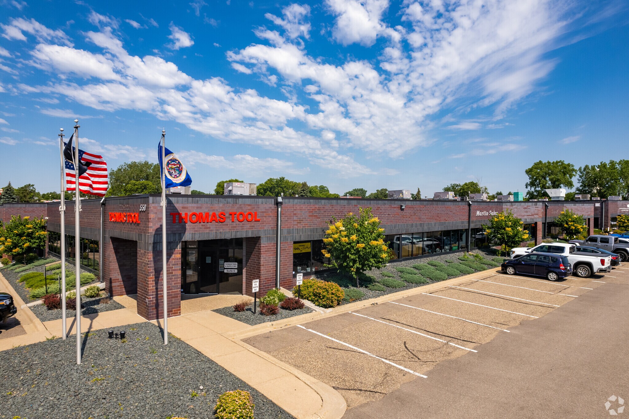 550-600 County Road D W, New Brighton, MN for lease Building Photo- Image 1 of 7