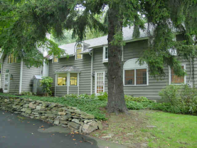 489 Danbury Rd, Wilton, CT for lease - Building Photo - Image 1 of 2