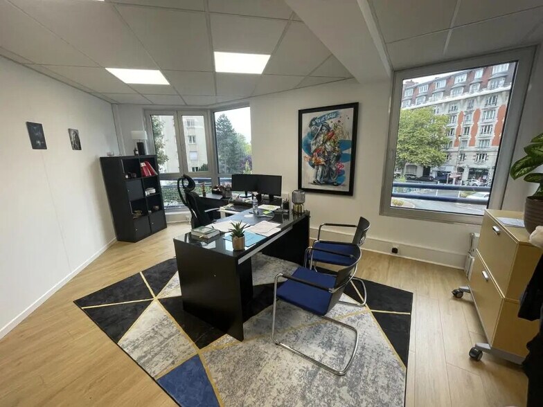 270 Avenue De La République, La Madeleine for lease - Interior Photo - Image 2 of 10