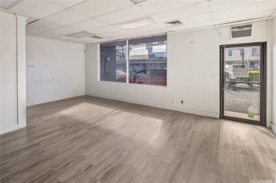2046 N King St, Honolulu, HI à vendre - Photo du bâtiment - Image 3 de 12