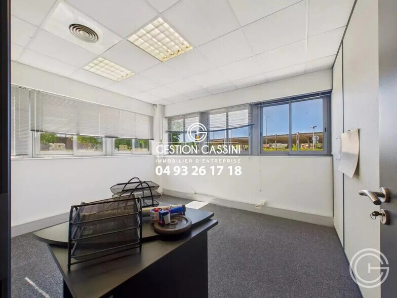 118 Avenue Francis Perrin, Rousset for lease - Building Photo - Image 2 of 29