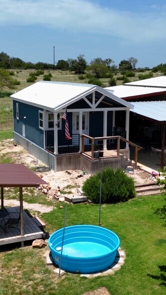 350 County Road 209, Lampasas, TX à vendre - Vidéo sur l’inscription commerciale - Image 2 de 5