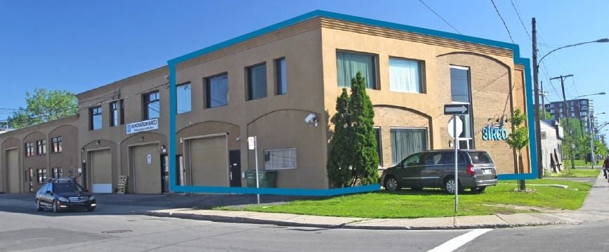 3905 Boul Industriel, Montréal, QC à vendre Photo du bâtiment- Image 1 de 1