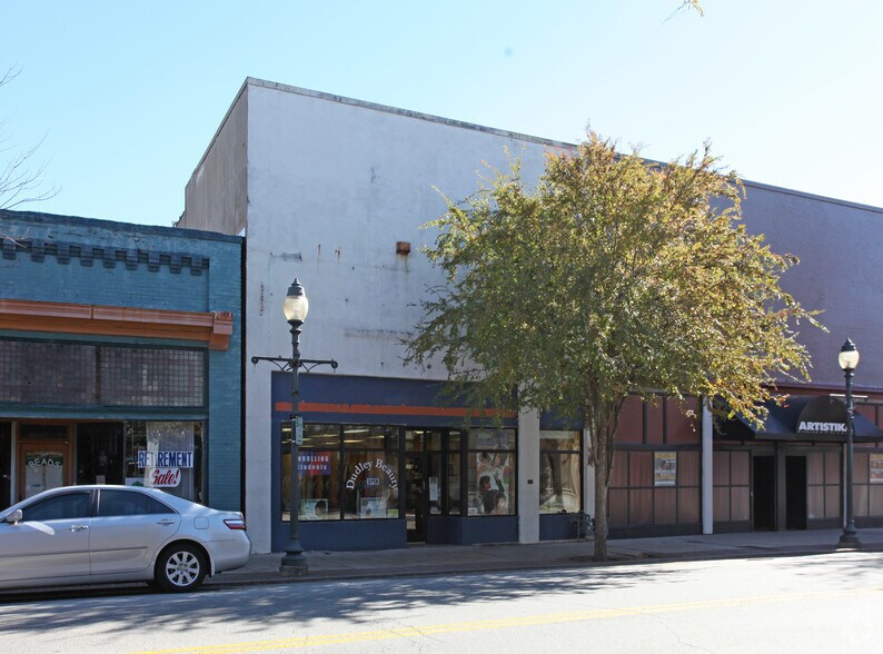 519 S Elm St, Greensboro, NC à louer - Photo du bâtiment - Image 2 de 16