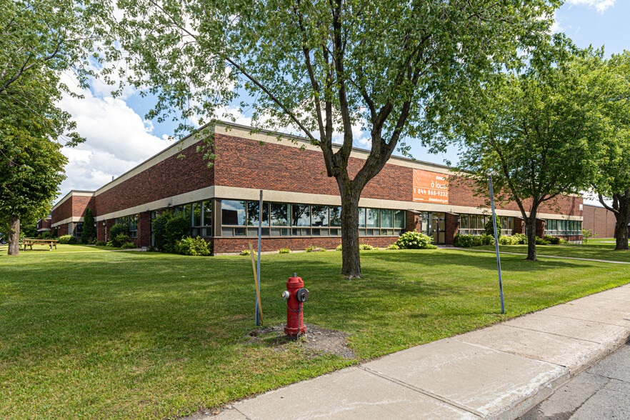 1624-1692 Ave 50th, Montréal, QC for lease - Building Photo - Image 3 of 6