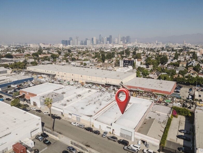 965-973 E 31st St, Los Angeles, CA for sale - Building Photo - Image 2 of 22