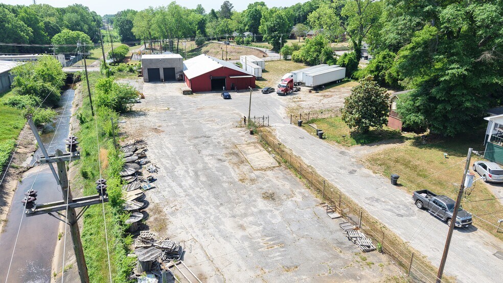 121 Brooklyn Ave, Anderson, SC à vendre - Photo du bâtiment - Image 3 de 19