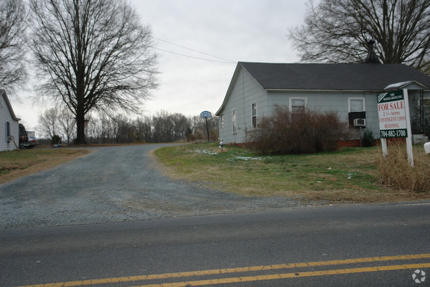 3004 Wesley Chapel Stouts Rd, Monroe, NC for sale - Primary Photo - Image 1 of 3