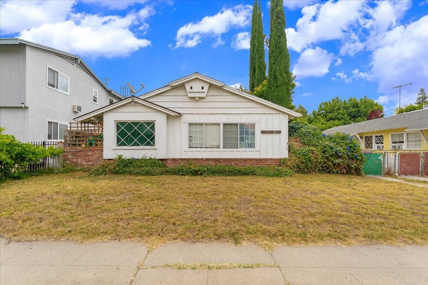 5816 Woodman Ave, Van Nuys, CA for sale - Building Photo - Image 2 of 6