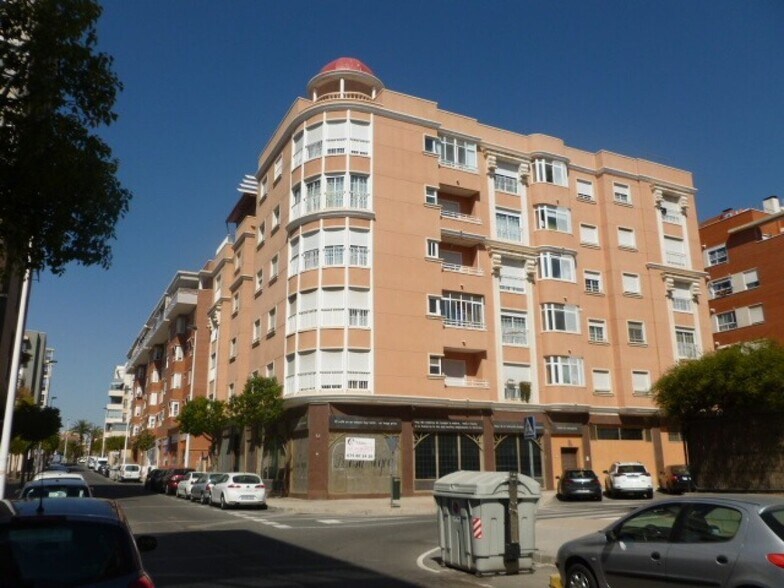 Carrer Baltasar Brotons García, 5, Elche, Alicante à louer - Photo du bâtiment - Image 2 de 26