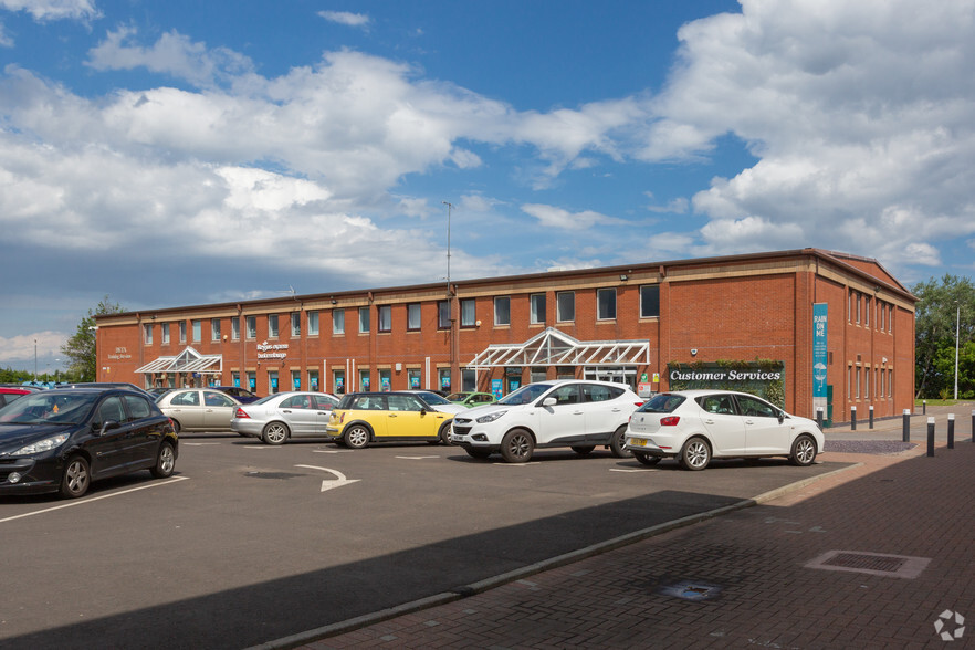 Kinnaird Park, Edinburgh for lease - Building Photo - Image 3 of 13