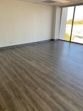 15720 Ventura Blvd, Encino, CA à louer Photo intérieure- Image 2 de 6