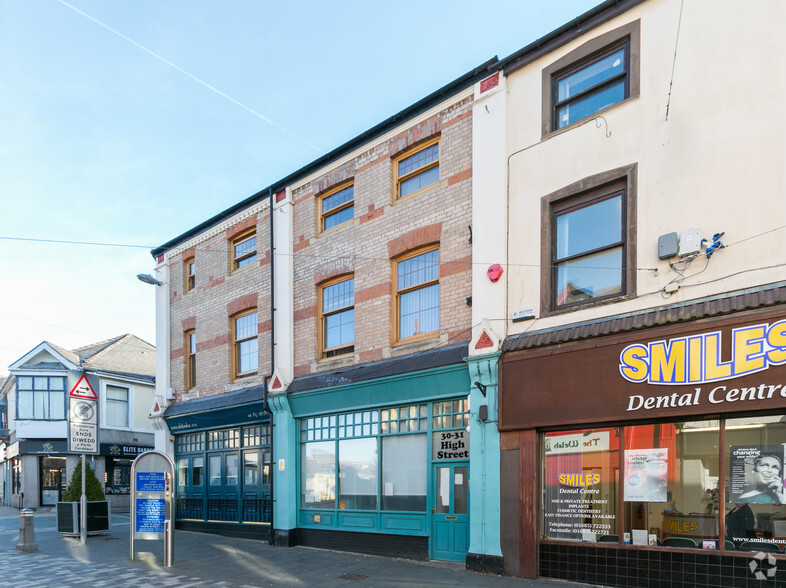 30-31 High St, Merthyr Tydfil for lease - Building Photo - Image 2 of 2