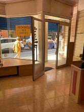 Retail in Móstoles, Madrid for lease Interior Photo- Image 2 of 4