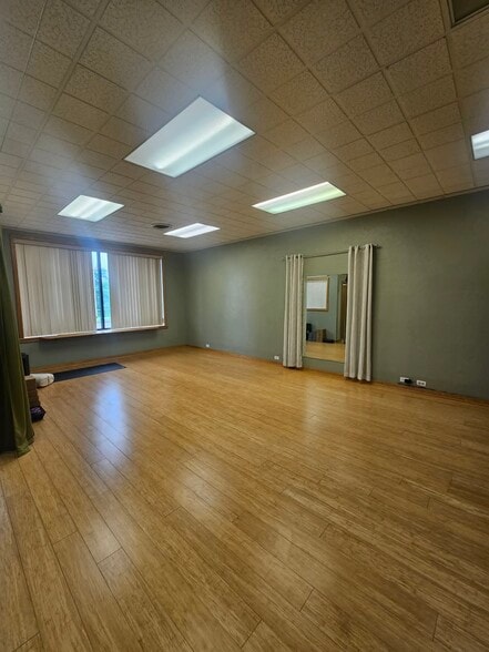 420 Pennsylvania Ave W, Warren, PA for lease - Building Photo - Image 3 of 3