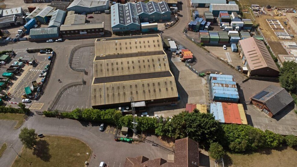 18-21 Springfield Rd, Burnham On Crouch à vendre - Photo du bâtiment - Image 3 de 11