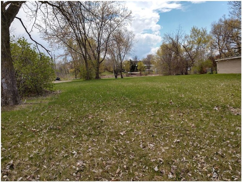 224 E 4th St, Monticello, MN à vendre - Photo principale - Image 1 de 2