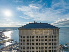 999 3rd Ave, Seattle, WA for lease Building Photo- Image 2 of 17