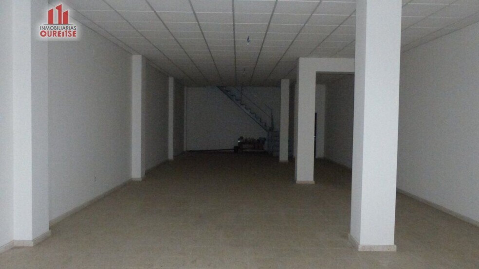 Retail in Ourense, Orense for lease - Primary Photo - Image 2 of 7