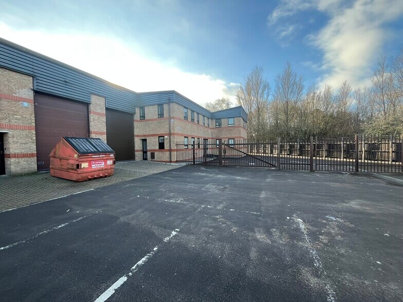 565 Blandford Rd, Poole à louer - Photo du bâtiment - Image 2 de 3