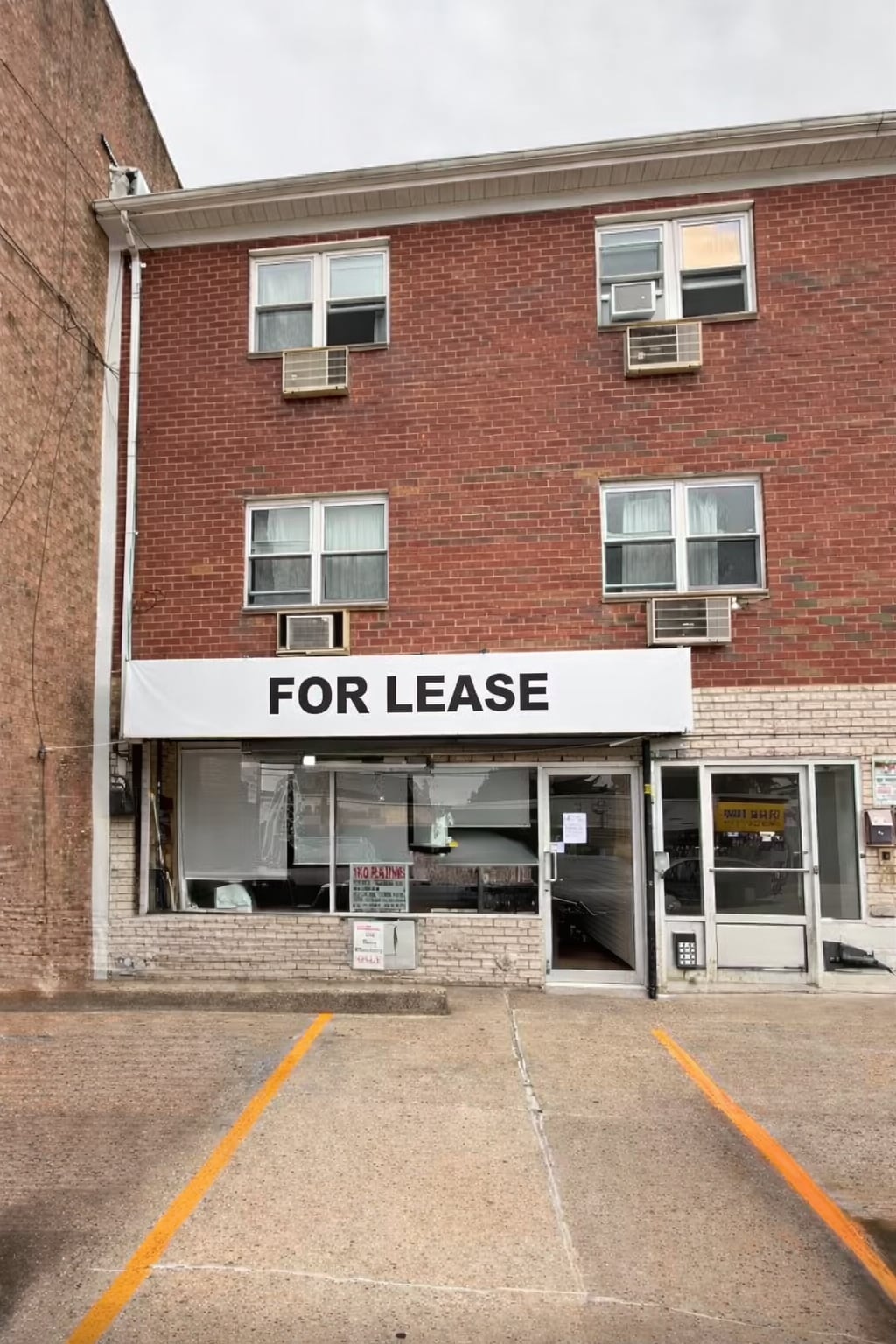 4564 Bell Blvd, Bayside, NY for lease Primary Photo- Image 1 of 7