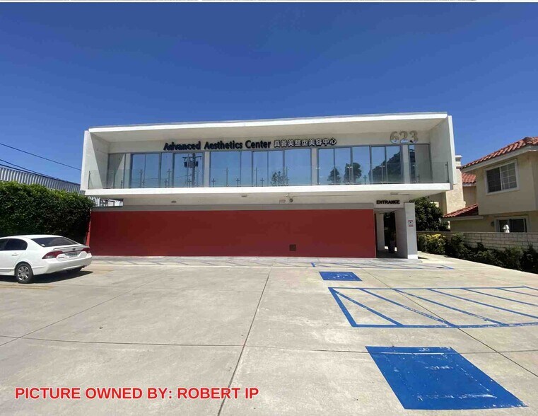 623 W Duarte Rd, Arcadia, CA à louer - Photo du bâtiment - Image 1 de 6