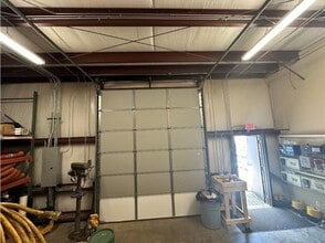 1070-1078 Classic Rd, Apex, NC à louer Photo intérieure- Image 2 de 5