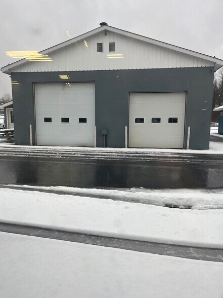 9693 State Route 9, Chazy, NY à vendre - Photo du bâtiment - Image 2 de 7