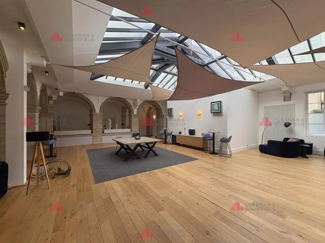 Office in Dijon for lease Interior Photo- Image 1 of 6