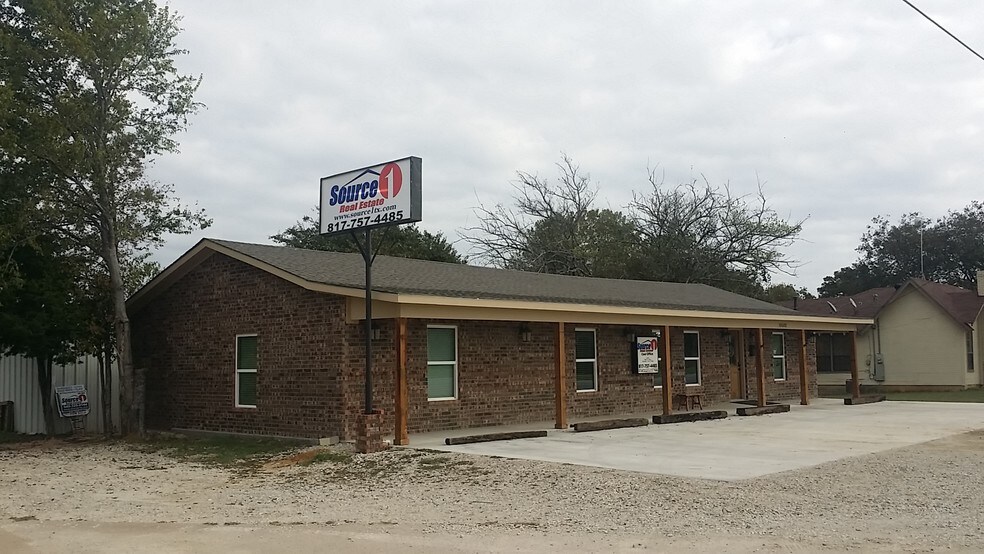 10502 Mineral Wells Hwy, Weatherford, TX à vendre - Photo du bâtiment - Image 1 de 12