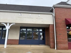 2200 N Limestone St, Springfield, OH for lease Interior Photo- Image 2 of 12
