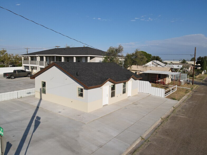 405 W 4th St, Monahans, TX à vendre - Photo du bâtiment - Image 3 de 18