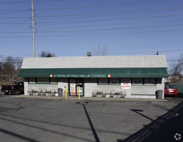 72 Tokeneke Rd, Darien, CT à louer - Photo du bâtiment - Image 2 de 2