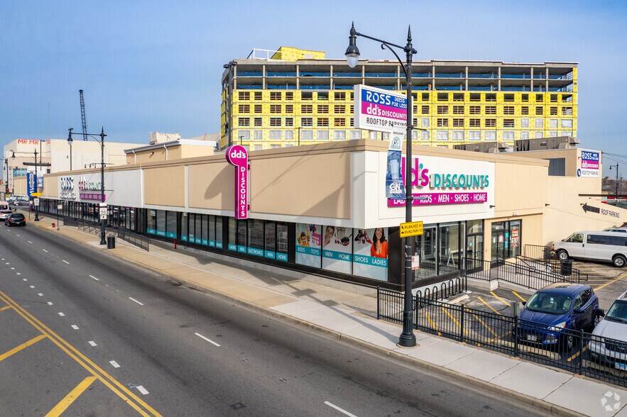 3970-3982 N Milwaukee Ave, Chicago, IL à louer - Photo du bâtiment - Image 1 de 4