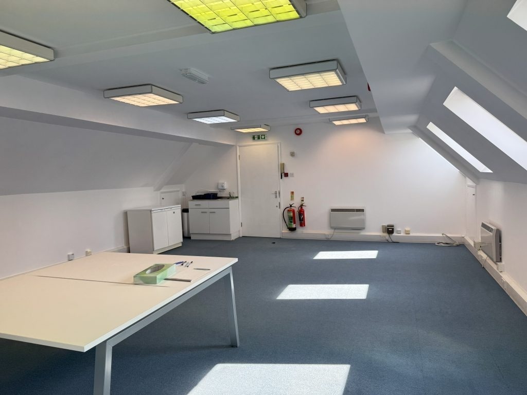 High St, Seal, KEN TN15 0EG - Unité 2 -  - Photo intérieure - Image 1 of 4