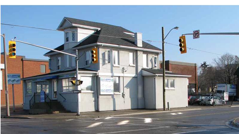 101 Simcoe St N, Oshawa, ON à vendre Photo principale- Image 1 de 1