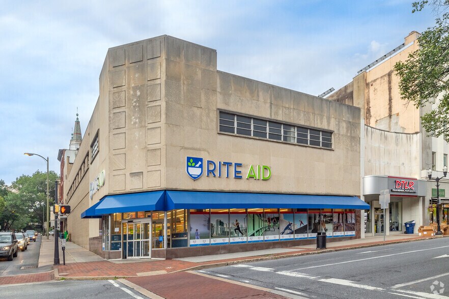 59 N Queen St, Lancaster, PA à louer - Photo du bâtiment - Image 2 de 7