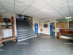 Flex in Ambarès-et-Lagrave for sale Interior Photo- Image 2 of 10
