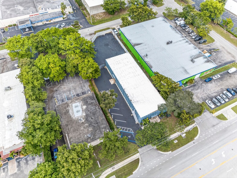 3111 W Mcnab Rd, Pompano Beach, FL for lease - Building Photo - Image 2 of 26