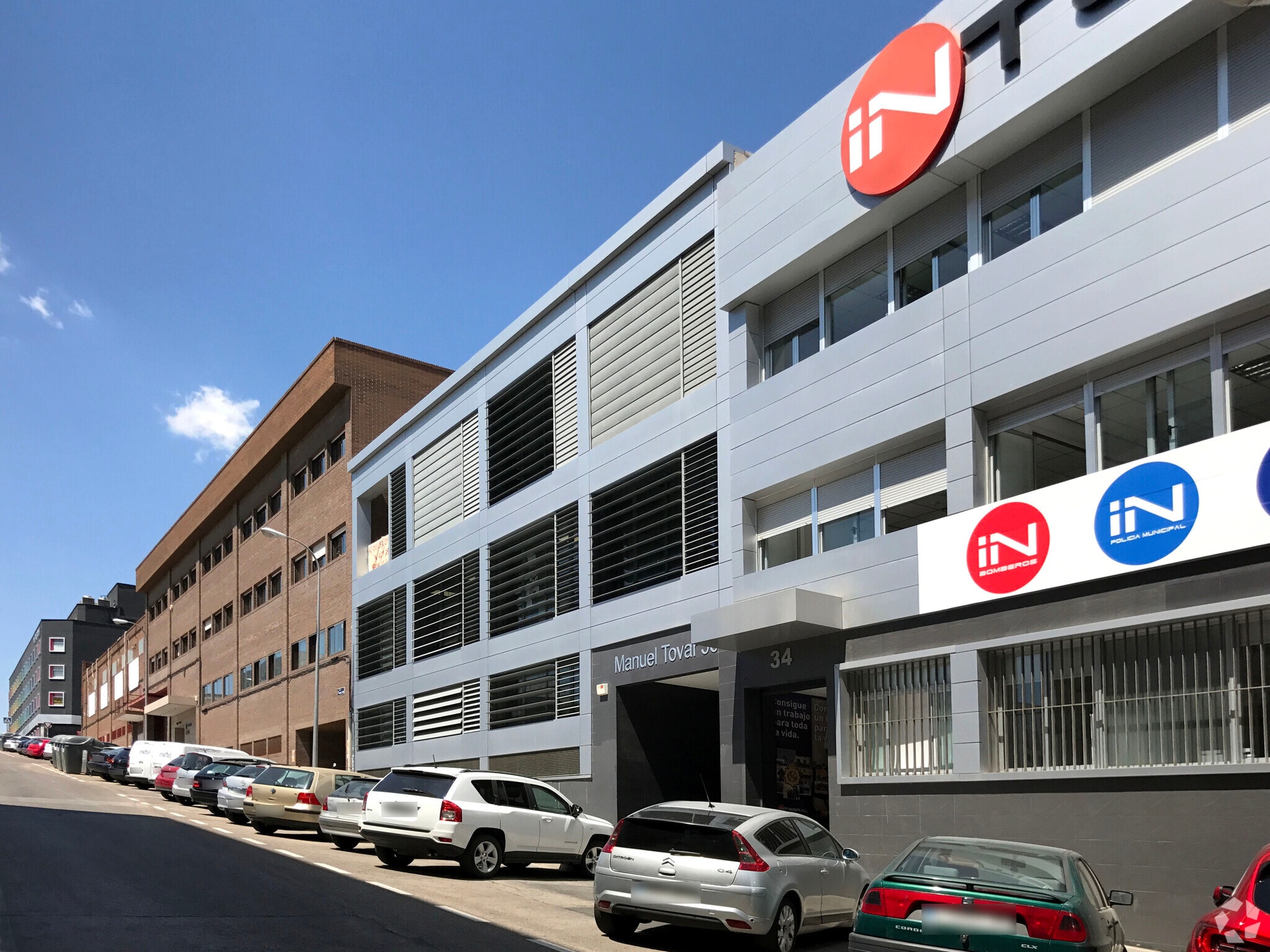 Calle de Manuel Tovar, 36, Madrid, Madrid for lease Primary Photo- Image 1 of 3