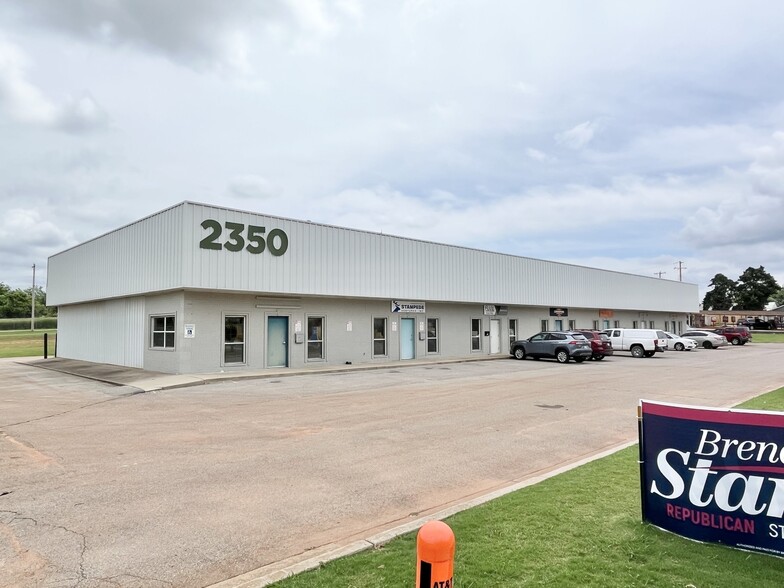 2350 S Midwest Blvd, Oklahoma City, OK for lease - Building Photo - Image 2 of 25