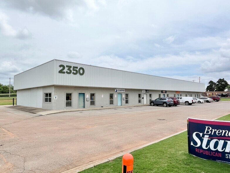 2350 S Midwest Blvd, Oklahoma City, OK à louer - Photo du bâtiment - Image 2 de 25